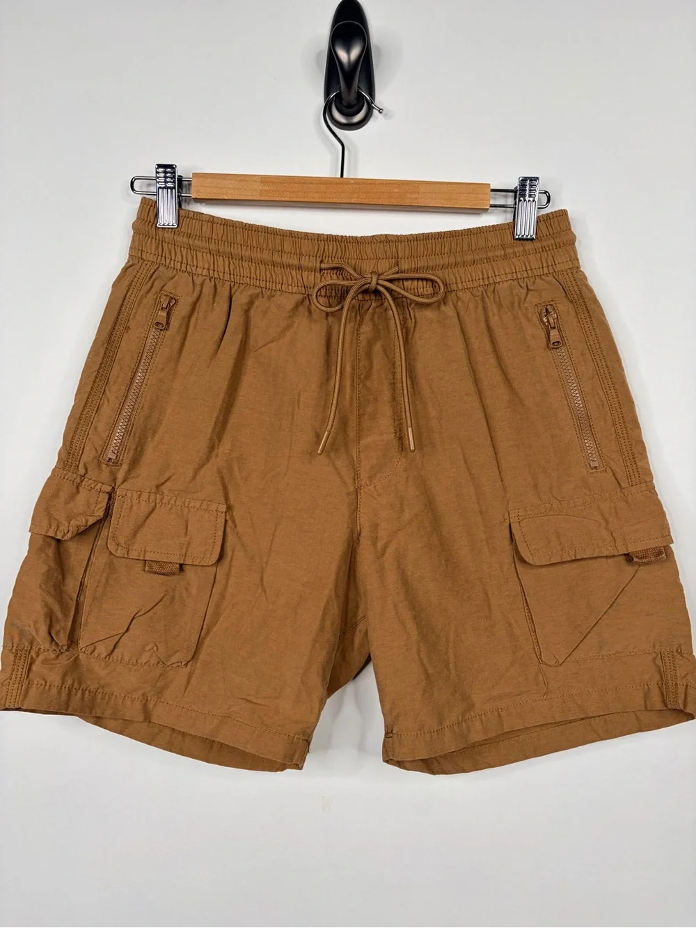 Aeropostale Men's Cargo Shorts in Rust Brown